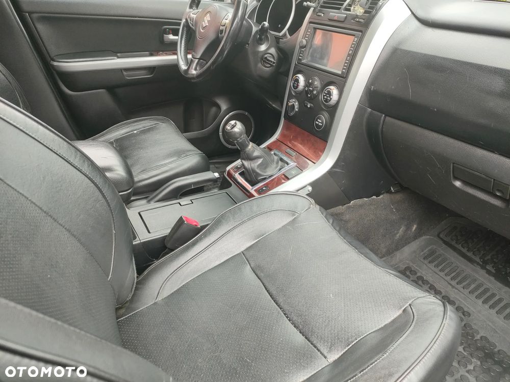 Suzuki Grand Vitara 1.9 DDiS Comfort DPF Limited - 12