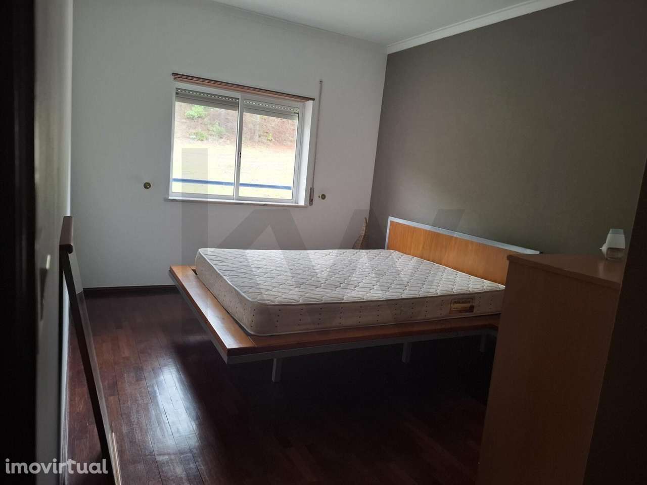 Apartamento T2 com 80mts2 e parqueamento | Charneca Caparica - Quinta - Grande imagem: 2/37