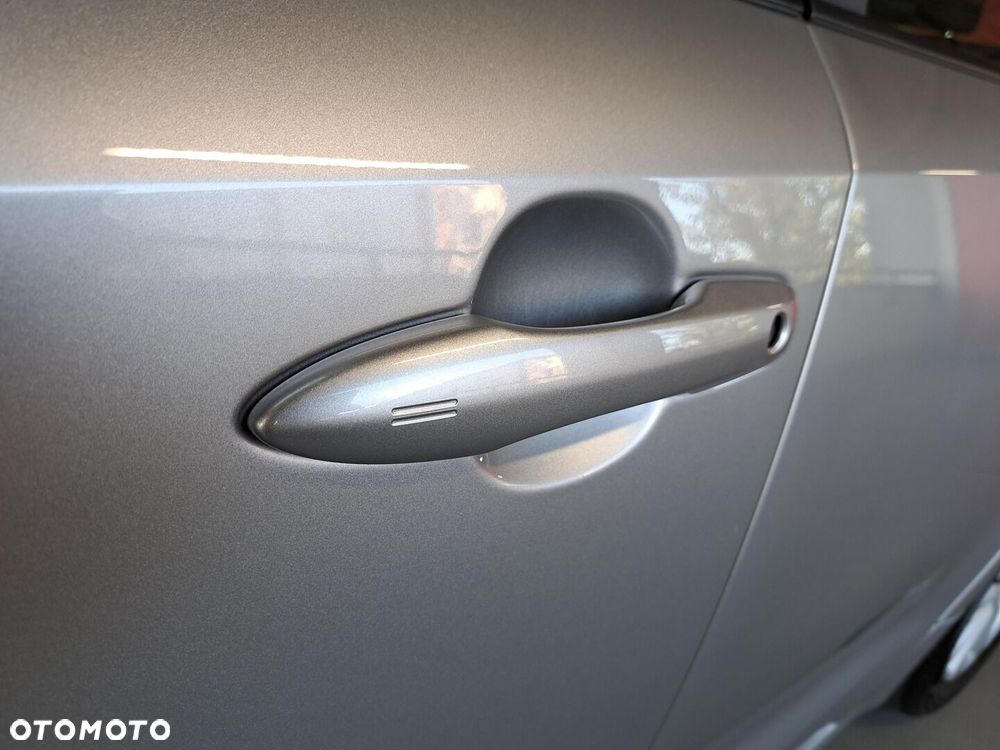 Toyota Corolla 1.8 Hybrid Comfort - 31