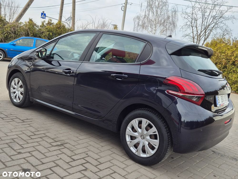 Peugeot 208 - 9