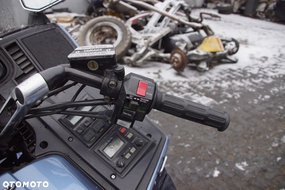 Motocykl na części - Yamaha XVZ 1300 Royal Star Venture 1294 cm3 1991R Silnik Skrzynia Szyba Lusterko Owiewka Kufer Siedzenie Laga Lampa Błotnik Manetka Antena - 14