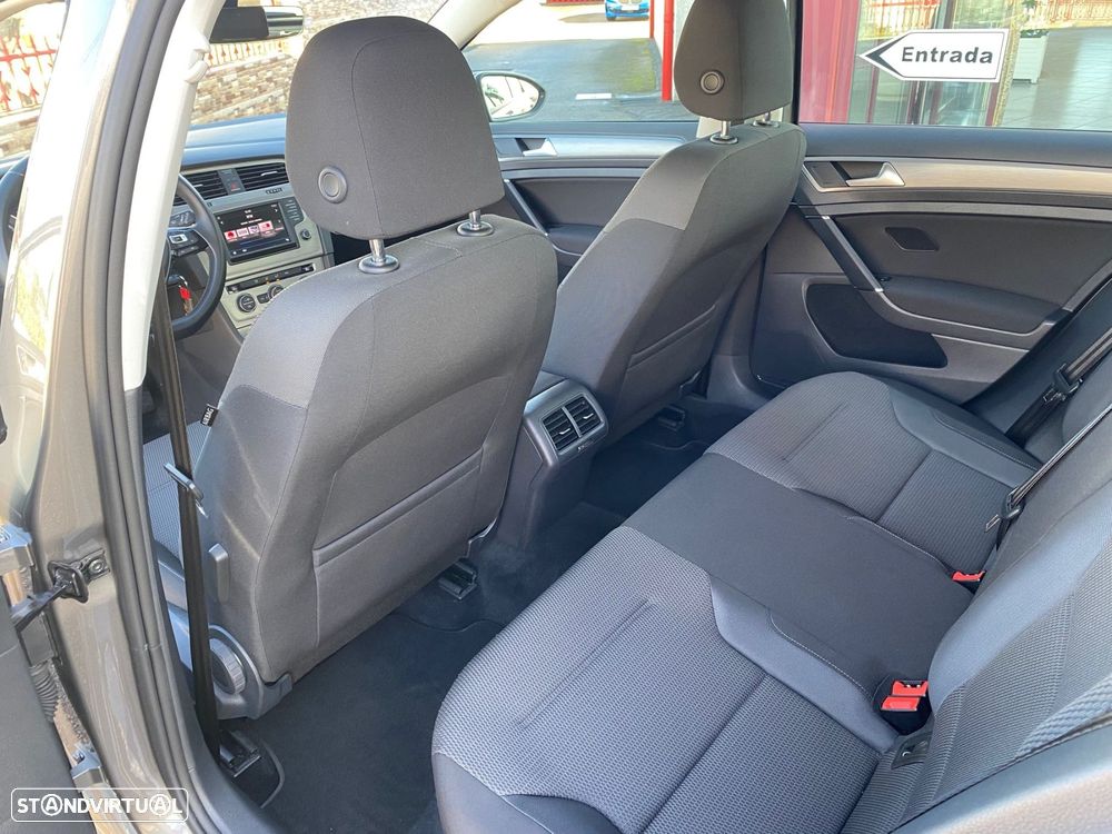 VW Golf 1.6 TDi GPS Edition DSG - 11