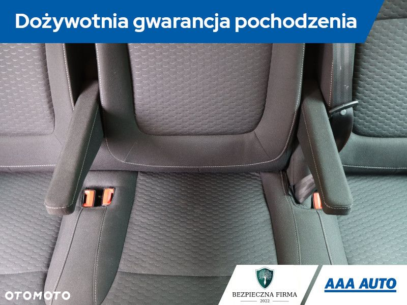 Opel Vivaro - 11