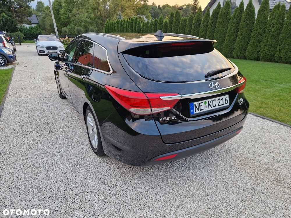Hyundai i40 i40cw 1.7 CRDi Automatik Fifa World Cup Edition - 18