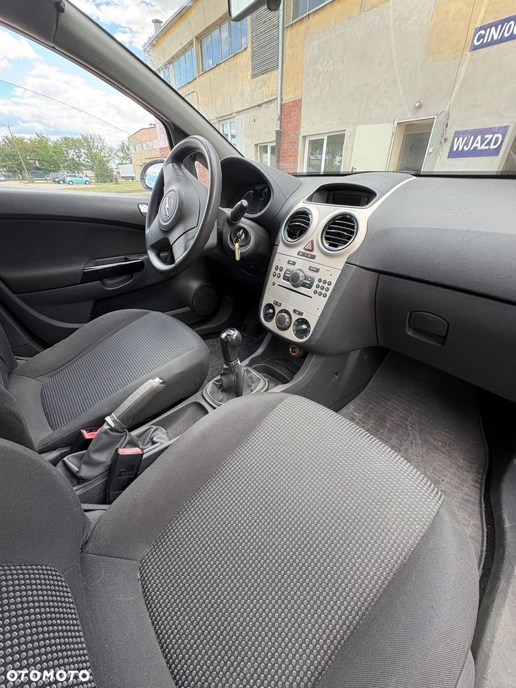 Opel Corsa 1.3 CDTI Essentia - 19