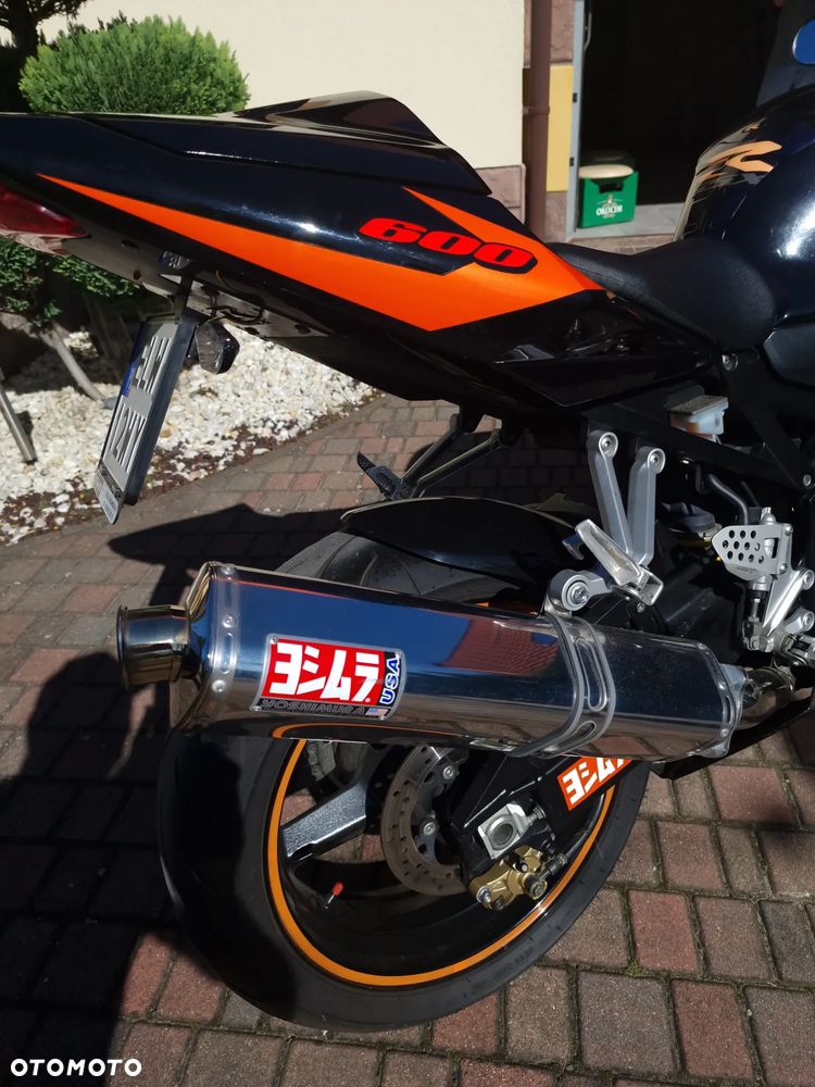 Suzuki GSX-R - 4