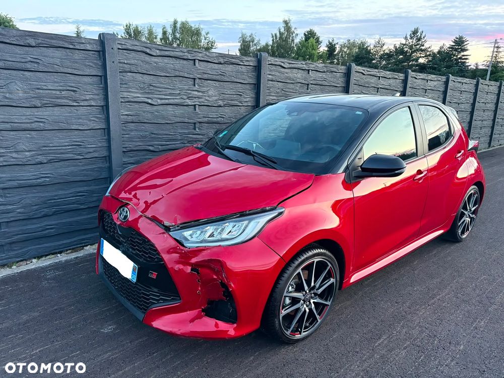 Toyota Yaris 1.5 VVT-i GR SPORT - 36