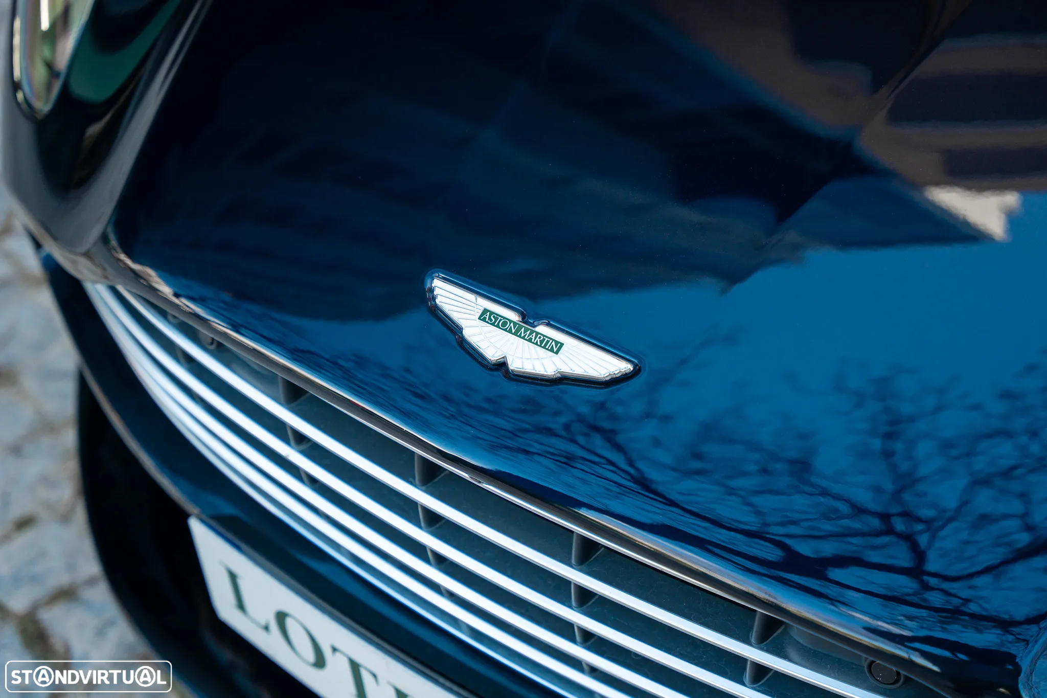 Aston Martin DB11 Volante V8 Auto - 3