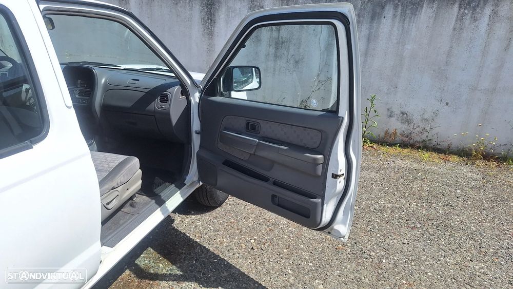 Nissan Navarra - 10