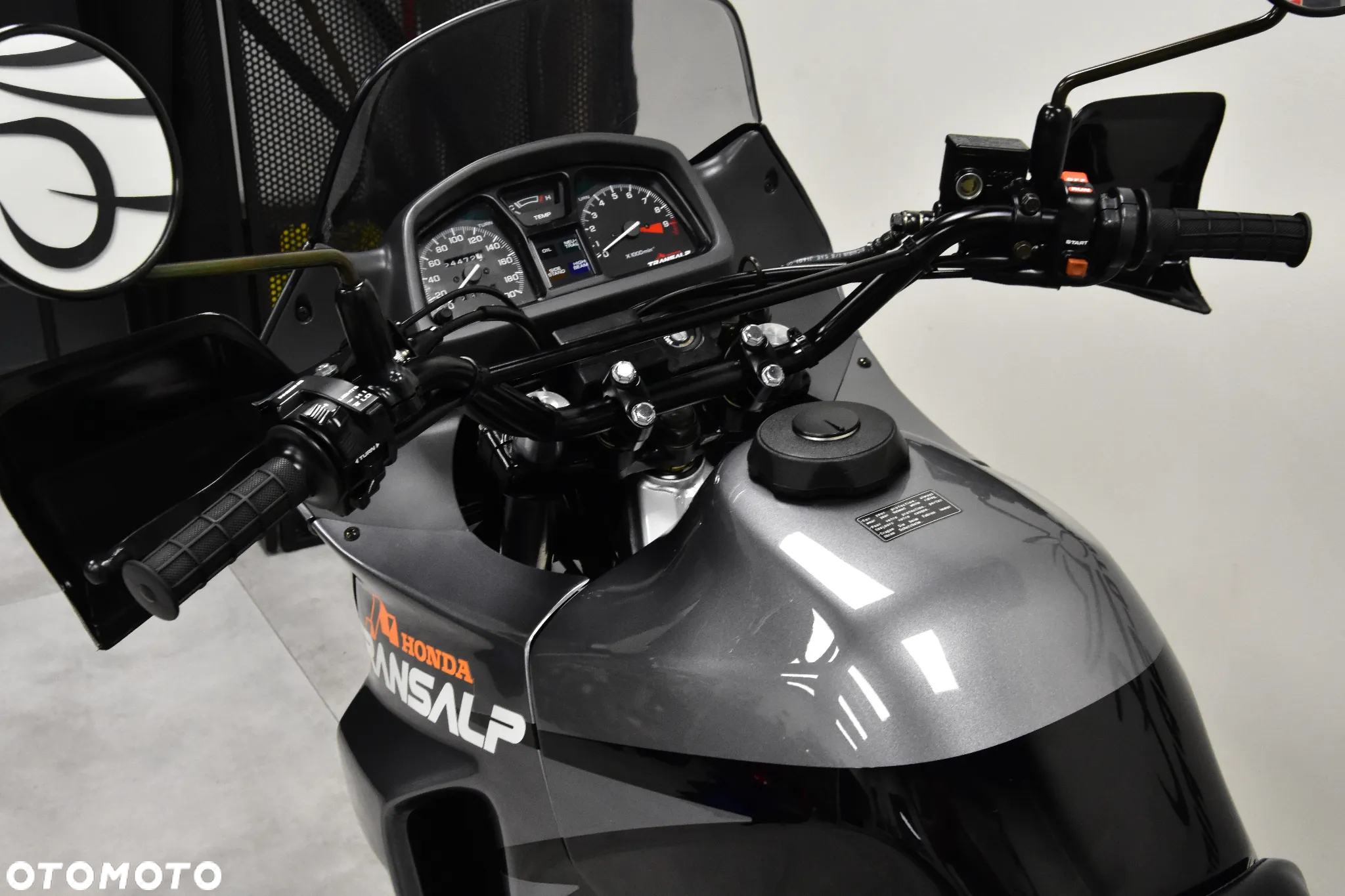 Honda Transalp - 15