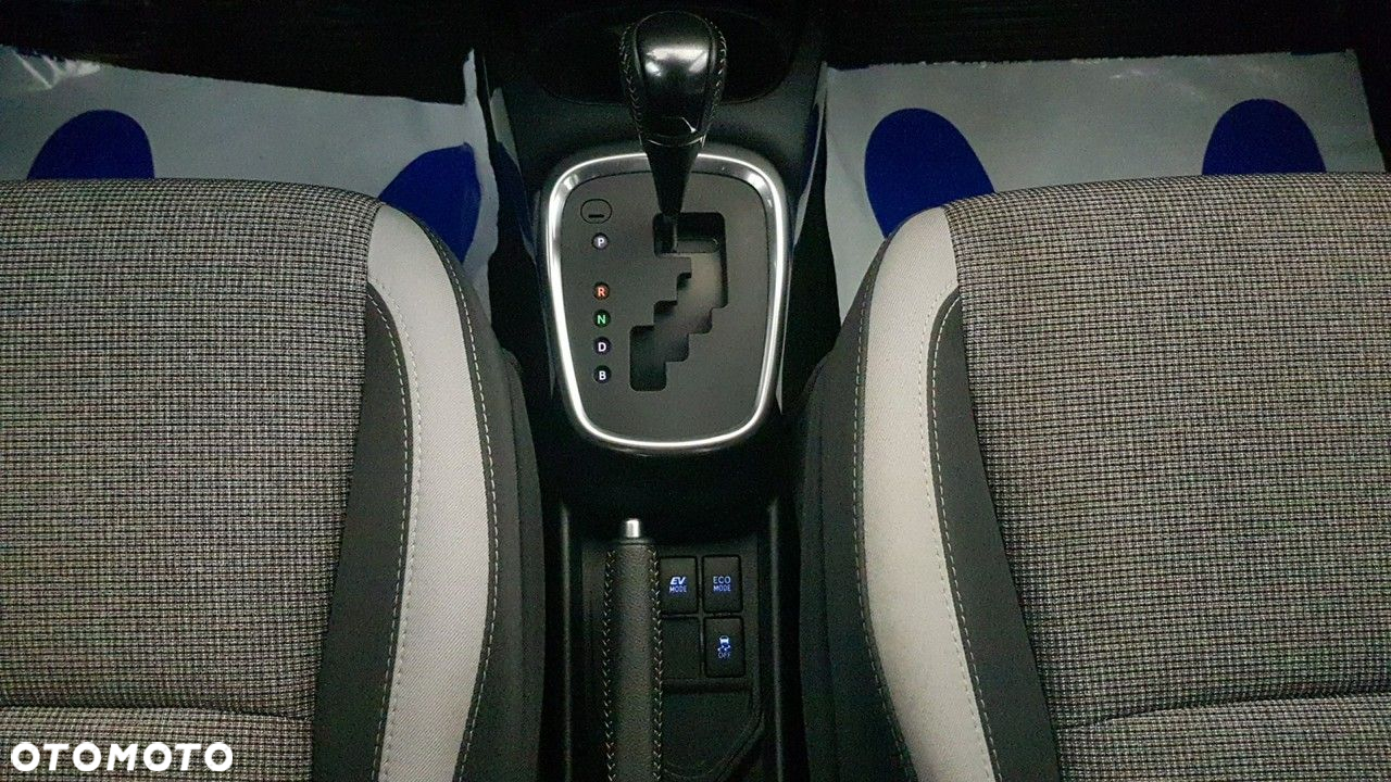 Toyota Yaris - 23