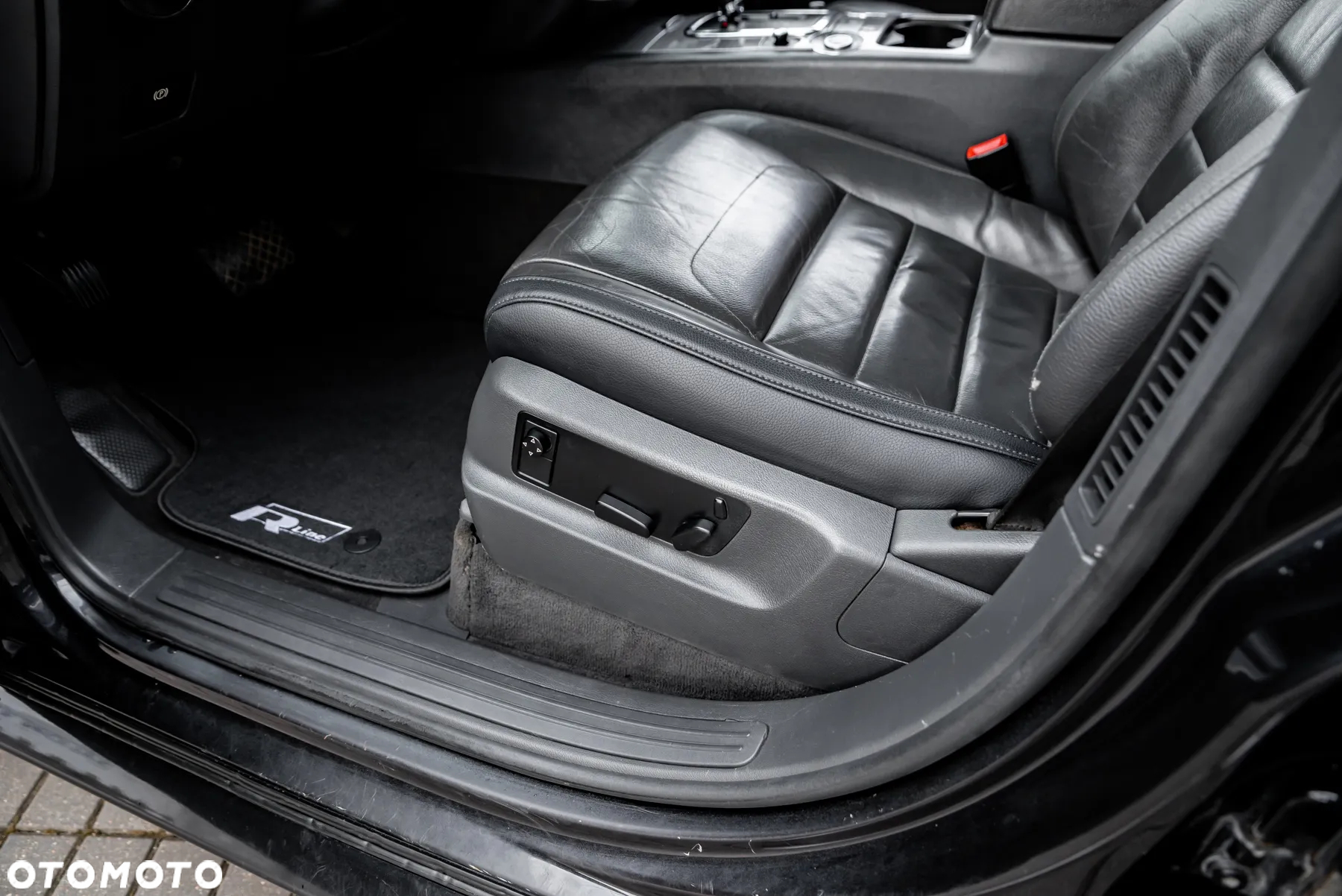Volkswagen Touareg 3.0 V6 TDI DPF Automatik Individual - 17