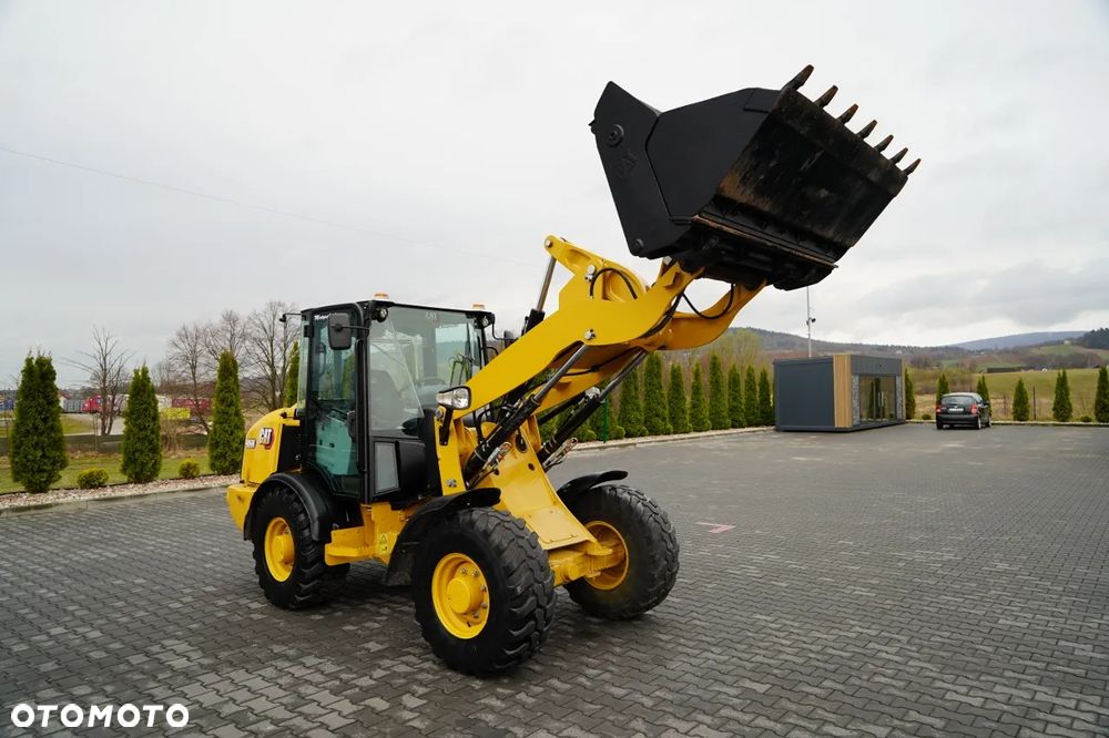 Caterpillar 906 M / ŁADOWARKA CZOŁOWA / 2020 R / - 9