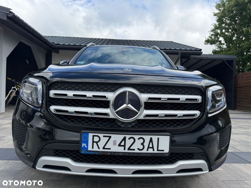 Mercedes-Benz GLB 200 7G-DCT - 4