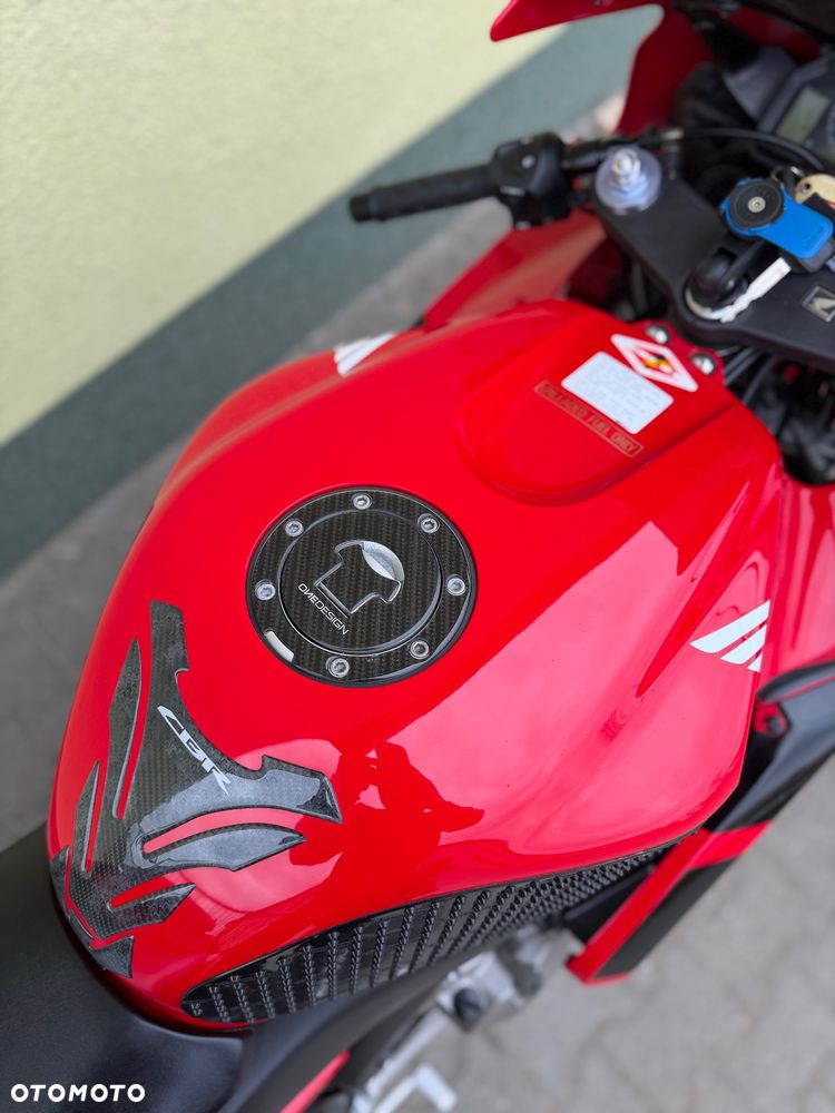 Honda CBR - 17
