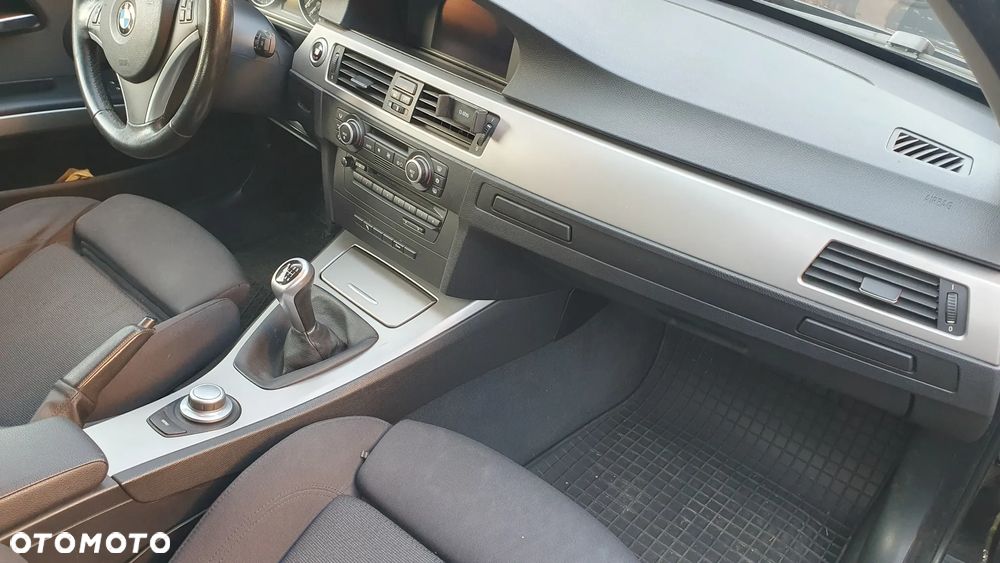BMW Seria 3 320d DPF - 6