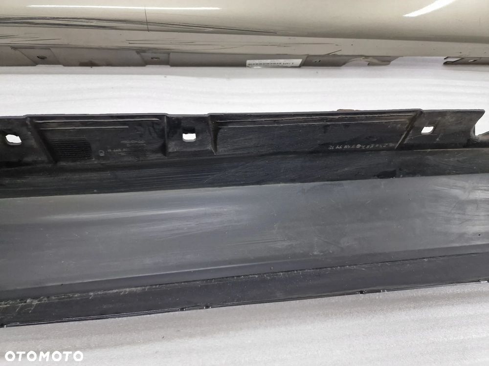 BMW E92 / E93 06- PRAWA LISTWA PROGOWA / NAKŁADKA PROGU , NR 51777130874 , NR AUKCJI PR263 - 9