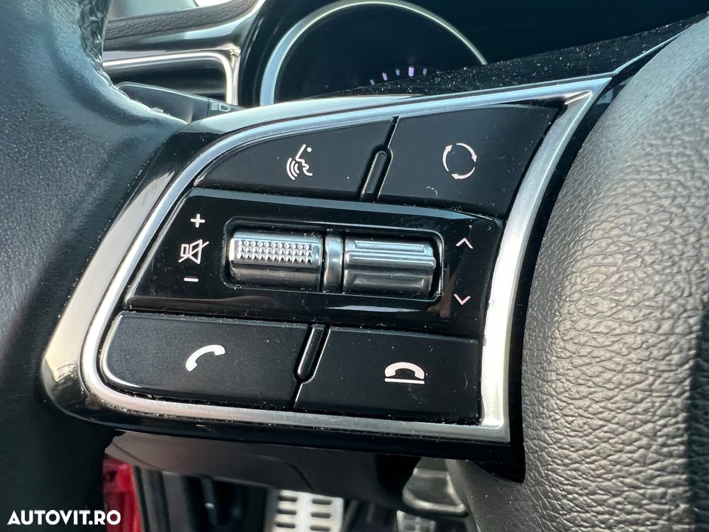 Kia Ceed 1.6 CRDi Eco-Dynamics+ (48V Mild-Hybrid) Edition 7 - 9