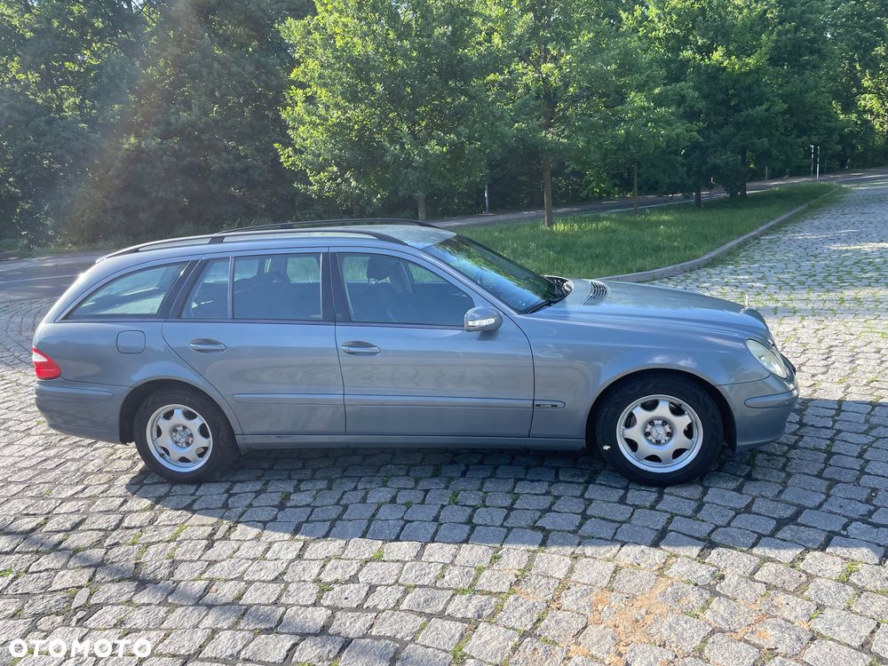 Mercedes-Benz Klasa E 280 CDI T Classic - 2