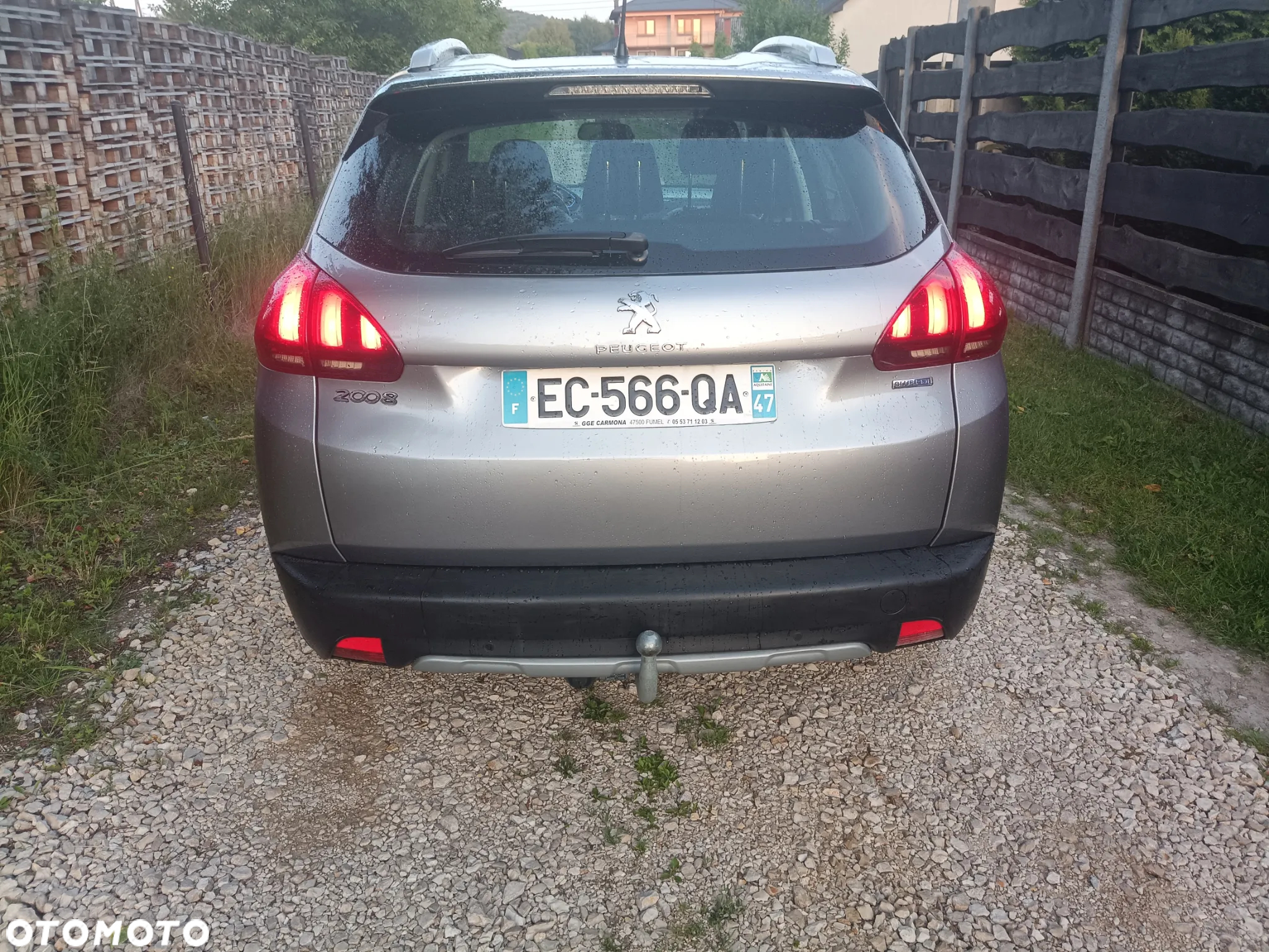Peugeot 2008 BlueHDi 100 STOP & START Allure - 5