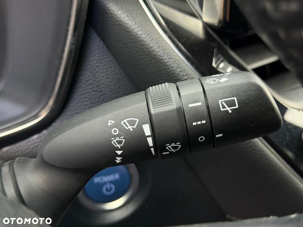 Toyota Corolla 1.8 Hybrid Comfort - 17