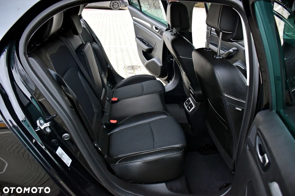 Renault Megane 1.2 16V TCe Energy Bose - 31