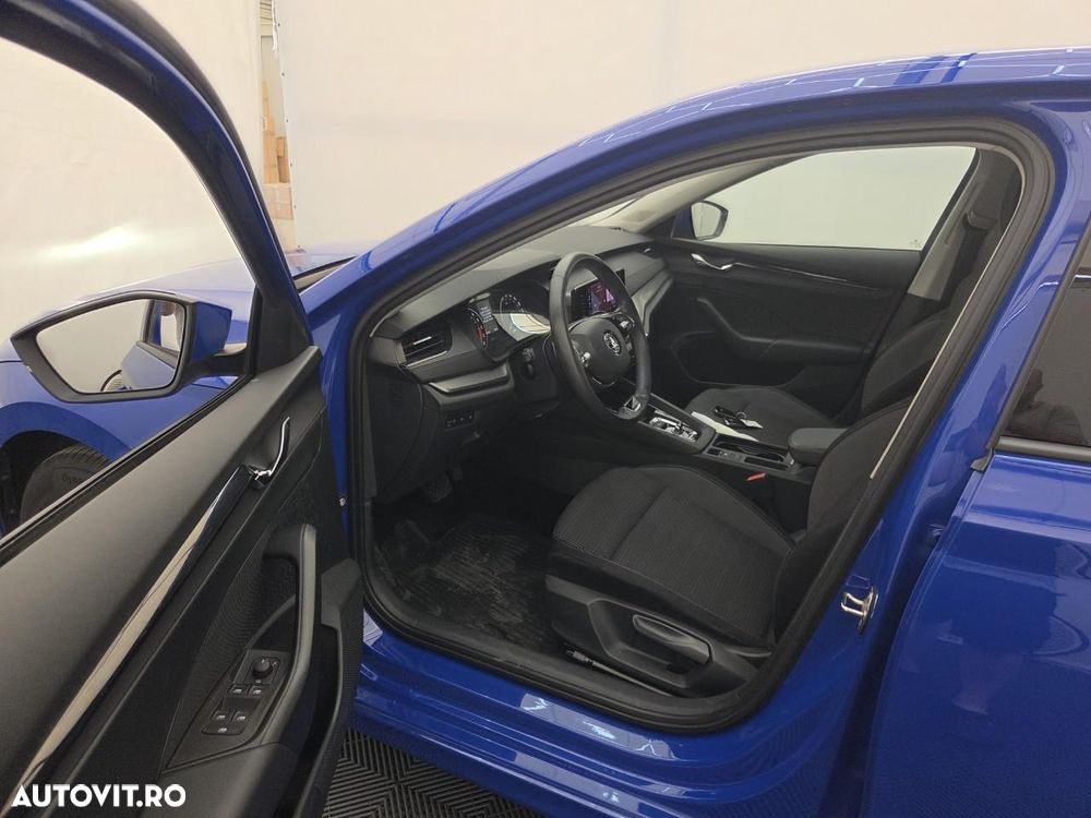 Skoda Octavia 2.0 TDI DSG Ambition - 10