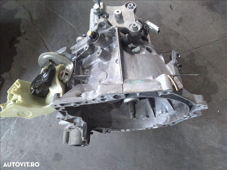 cutie de viteze 1.6 hdi peugeot 2008 an fabr. 2015 - 1