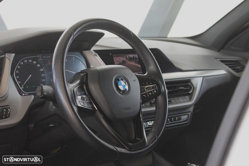 BMW 116 d Aut. Advantage - 33