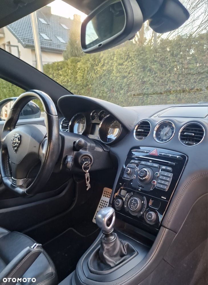 Peugeot RCZ 1.6 200 THP - 11
