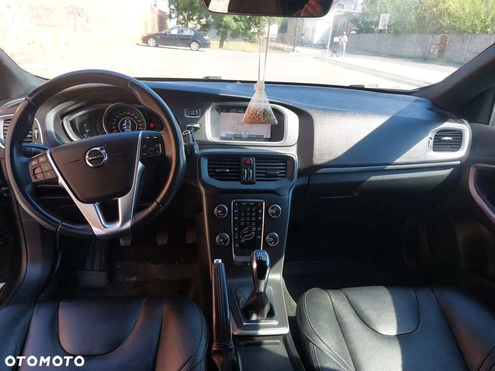 Volvo V40 D2 Drive-E SCR Momentum - 33
