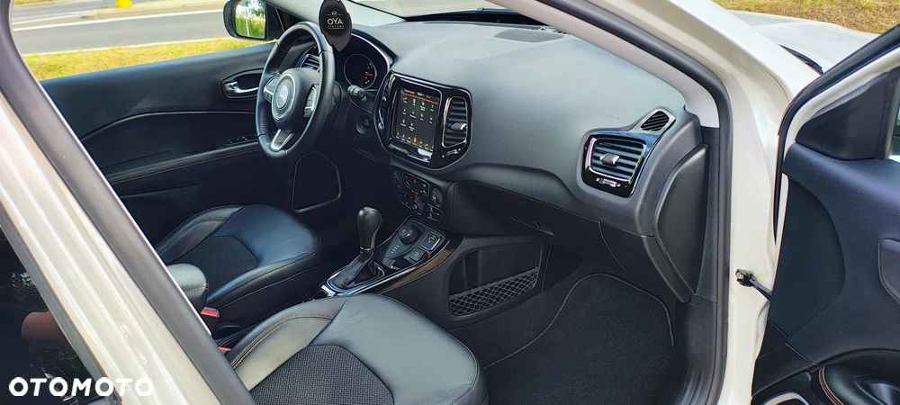 Jeep Compass 2.0 MJD Opening Edition 4WD S&S - 29