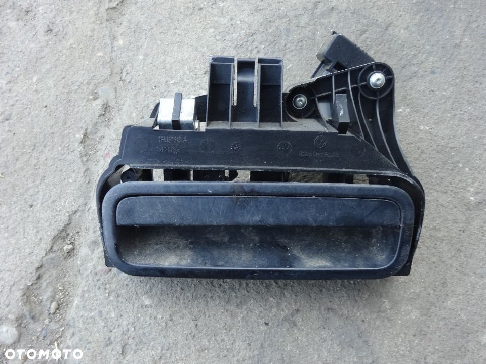 7E5827565B klamka klapy vw caddy transporter T5 lift czesci - 1
