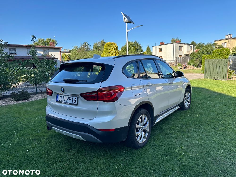 BMW X1 sDrive18i Sport Line - 6
