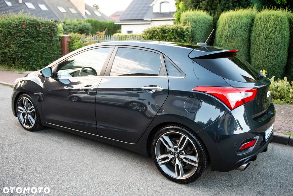 Hyundai i30 1.6 GDI Turbo Luxury - 12