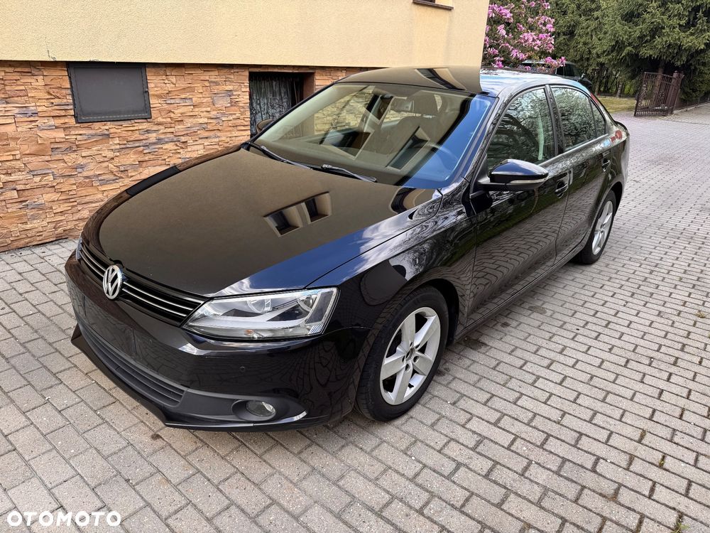 Volkswagen Jetta 1.6 TDI Comfortline Optimum - 14