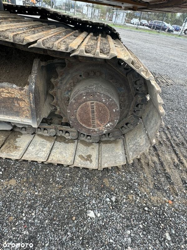 Liebherr R 906 LC - 13