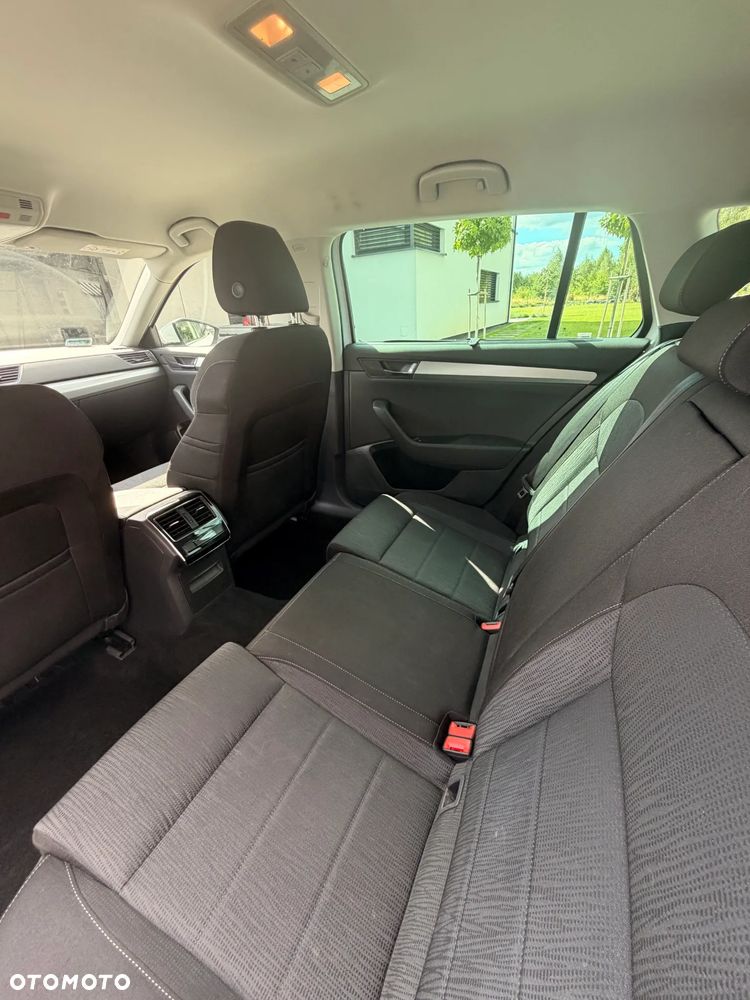 Skoda Superb 1.4 TSI ACT Ambition - 9