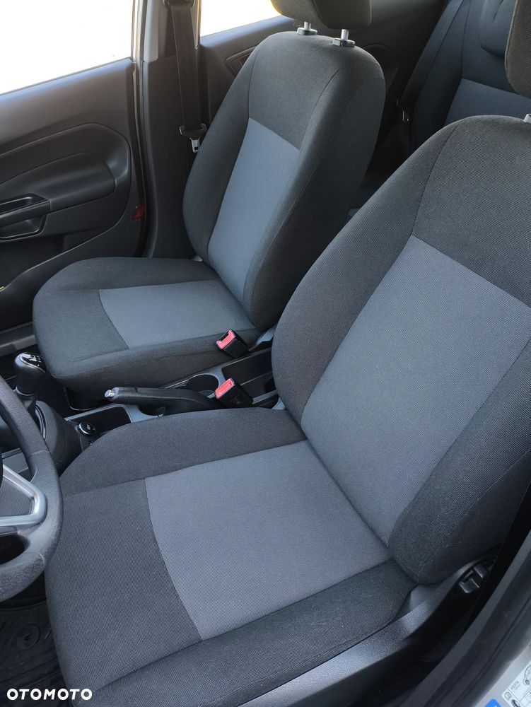 Ford Fiesta 1.25 Silver X - 29