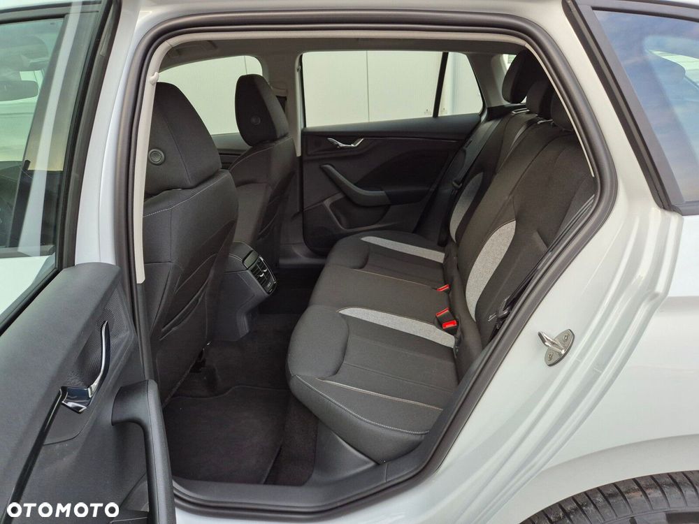 Skoda Scala 1.5 TSI Edition 130 DSG - 17