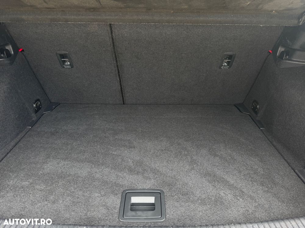 Volkswagen Golf - 20