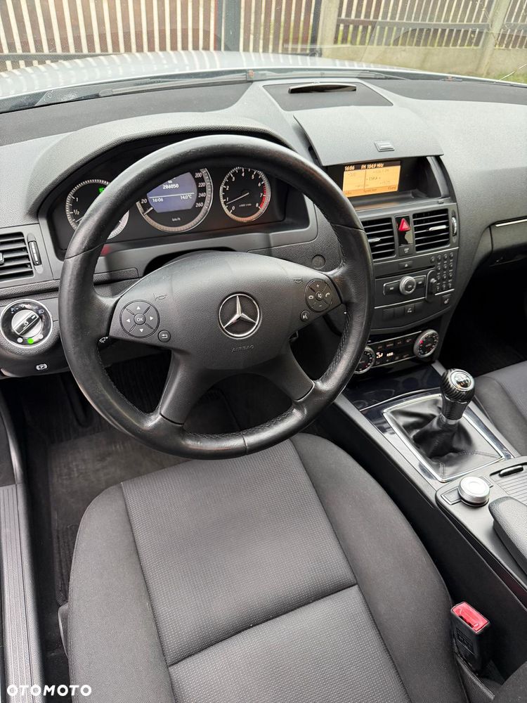 Mercedes-Benz Klasa C 180 Kompressor - 15