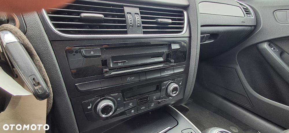 Audi A4 Limousine 1.8 TFSI Attraction - 31