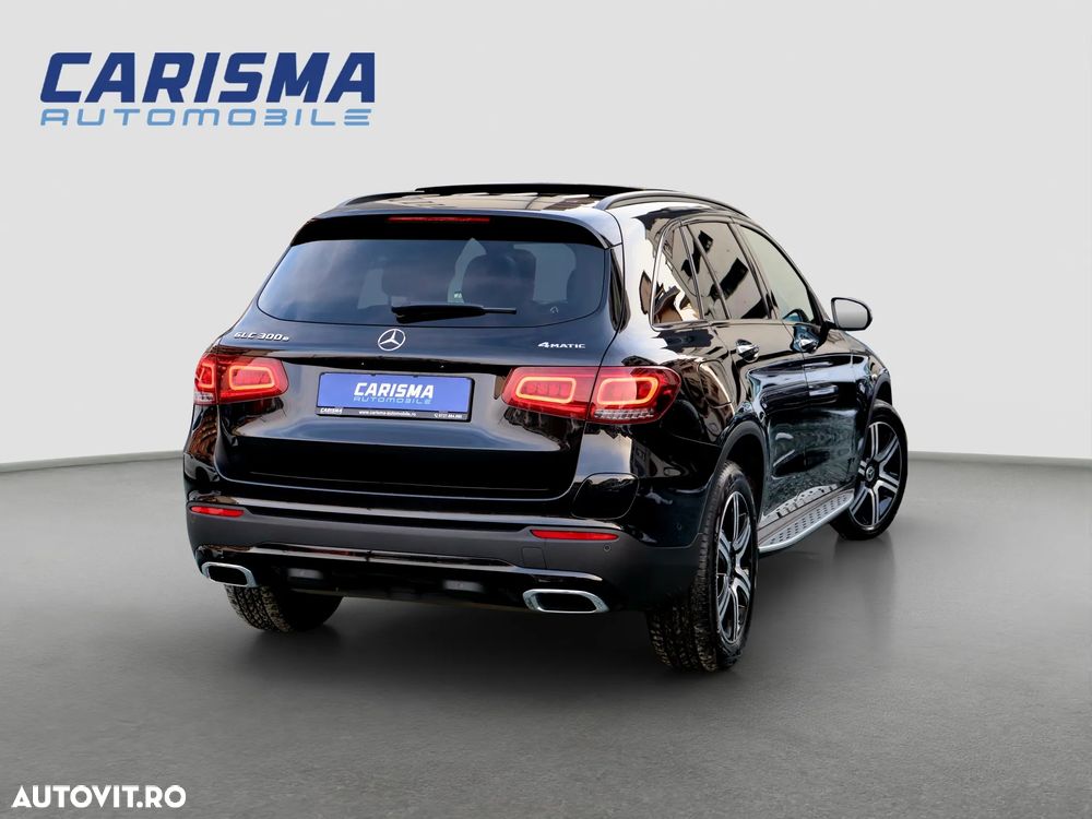 Mercedes-Benz GLC 300 e 4MATIC - 4