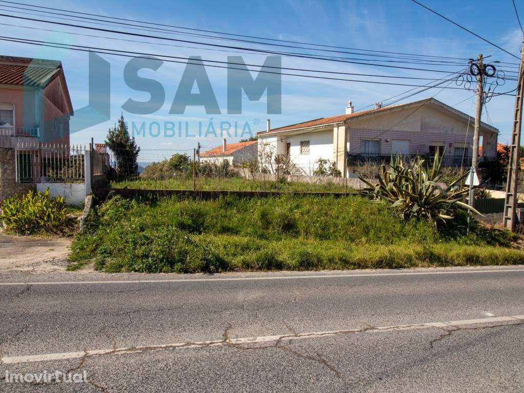 Lote de Terreno com Excelente Exposição Solar - Gaeiras, Óbidos - Grande imagem: 2/5