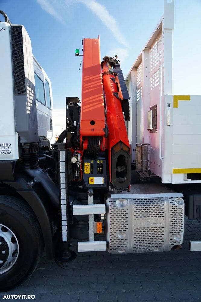 Iveco TRAKKER 410 / LIVRARE - 6,5 M + PALFINGER PK 19.001 SLD / PODEA RESISTENTĂ / 3 LOCURI / TELECOMANDĂ/ - 19