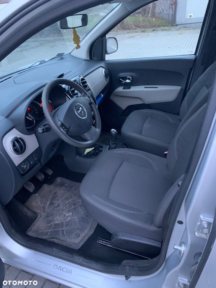 Dacia Lodgy 1.2 TCe Prestige S&S - 10