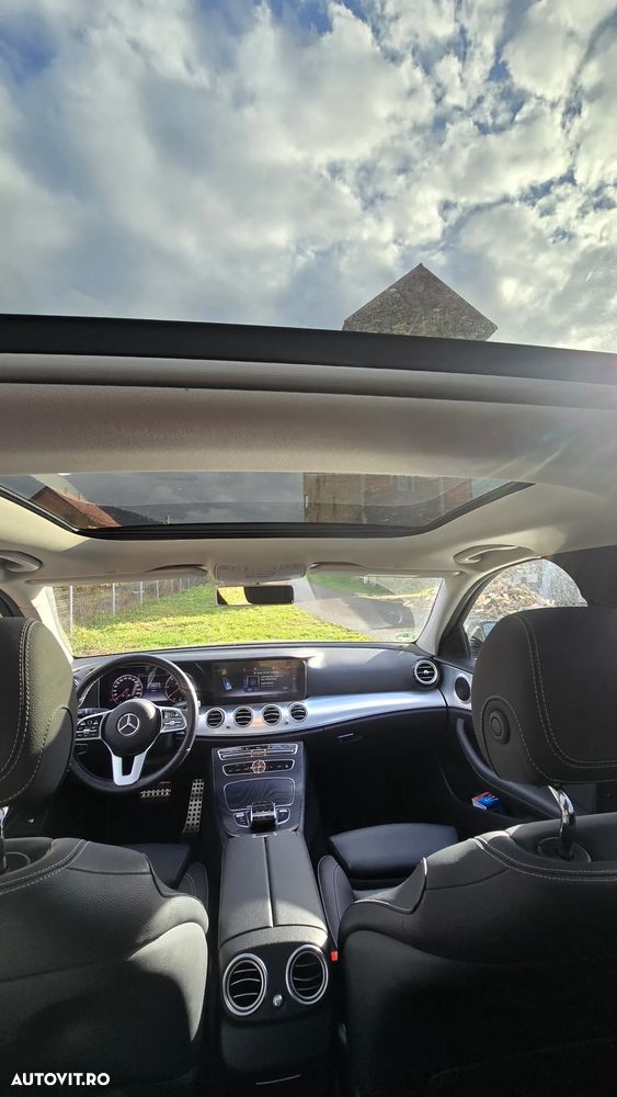 Mercedes-Benz E 220 d T 9G-TRONIC AMG Line - 31