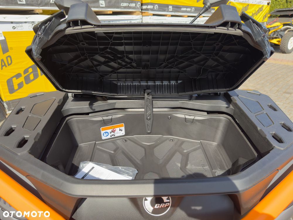 Can-Am Outlander - 11