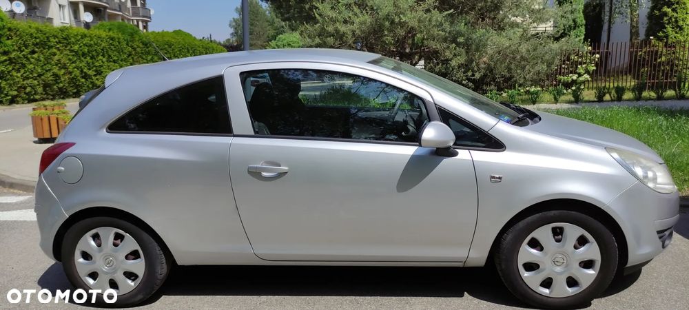 Opel Corsa 1.2 16V - 4